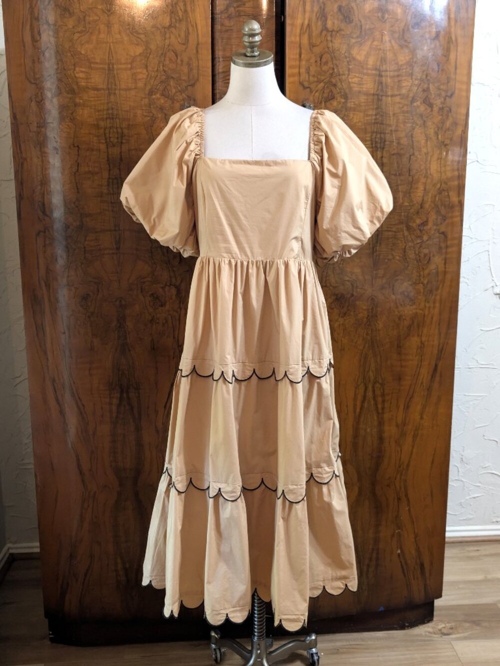 NWT English Factory Scalloped Tiered Midi Dress L Puff Sleeve Smocked Prairie